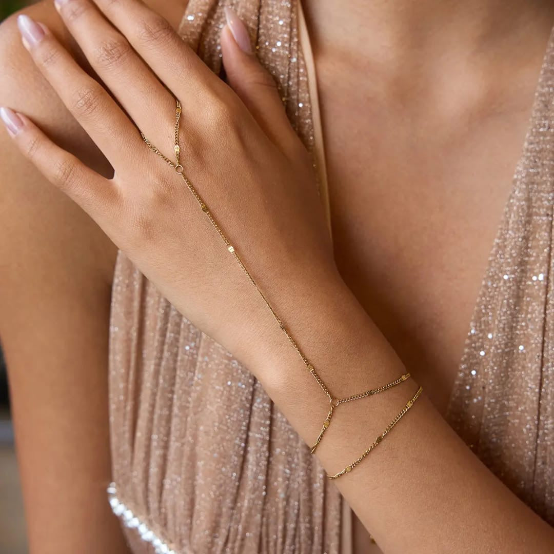 Valerie Handchain