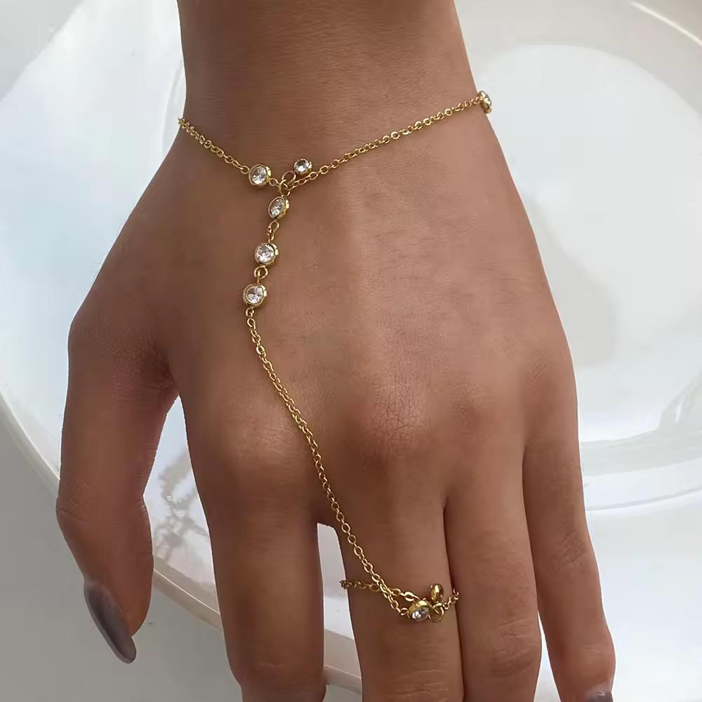 Alaya Handchain