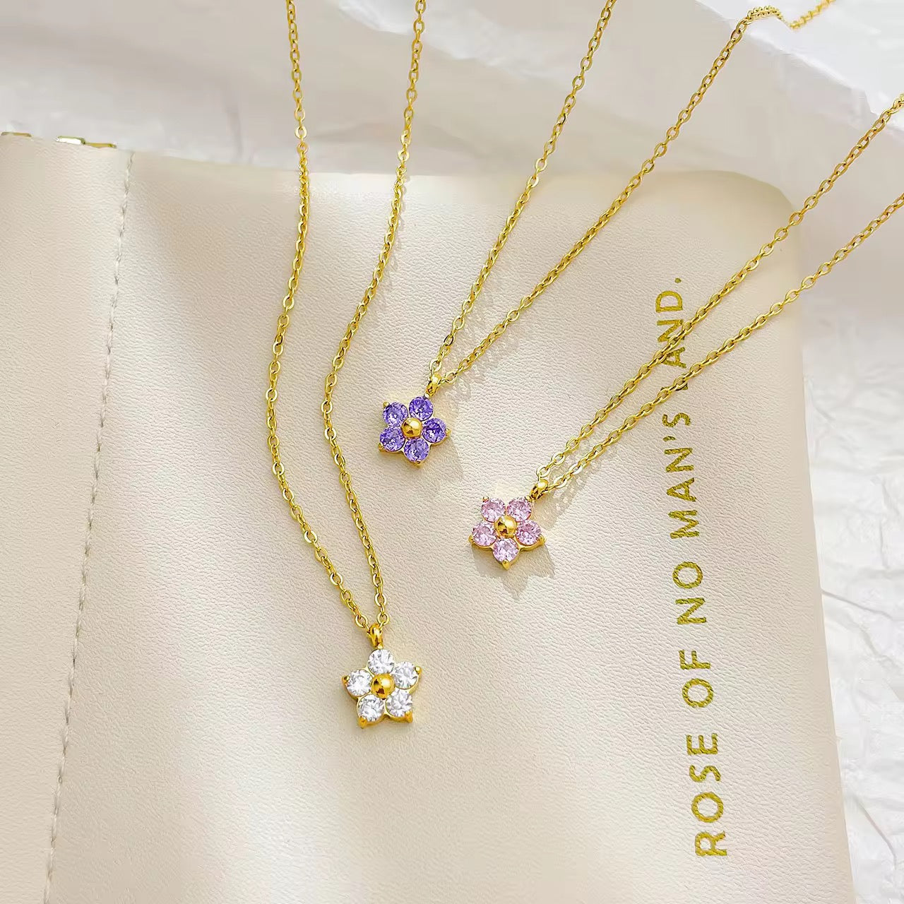 Bloom Necklace - Pink