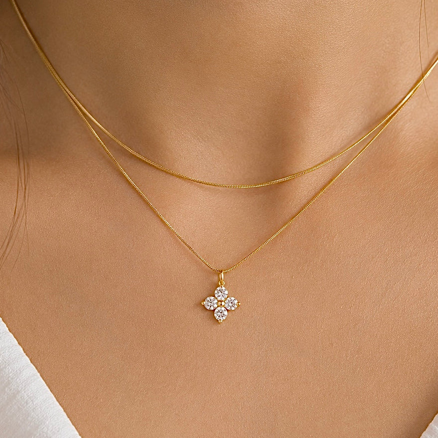 Layered Clover Necklace - Minimal