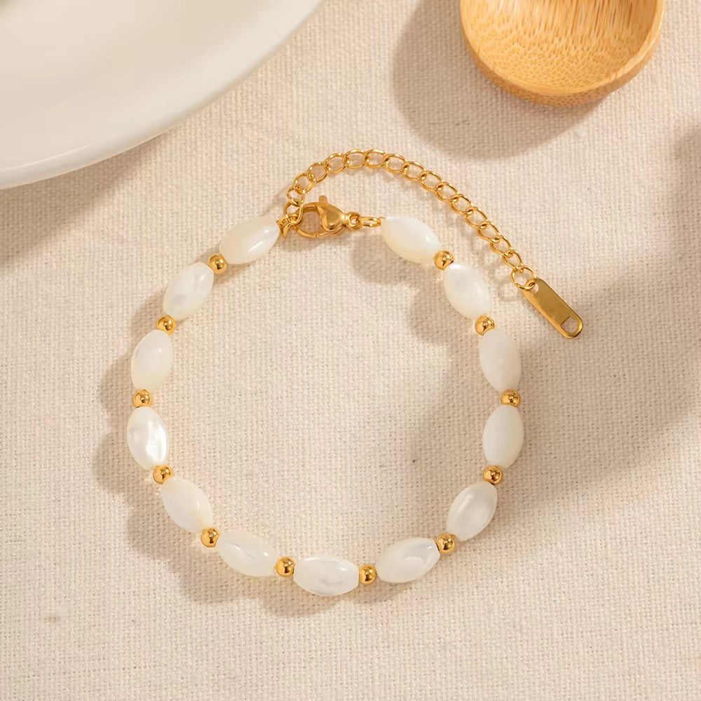 Pearly Girlie Bracelet (16cm)