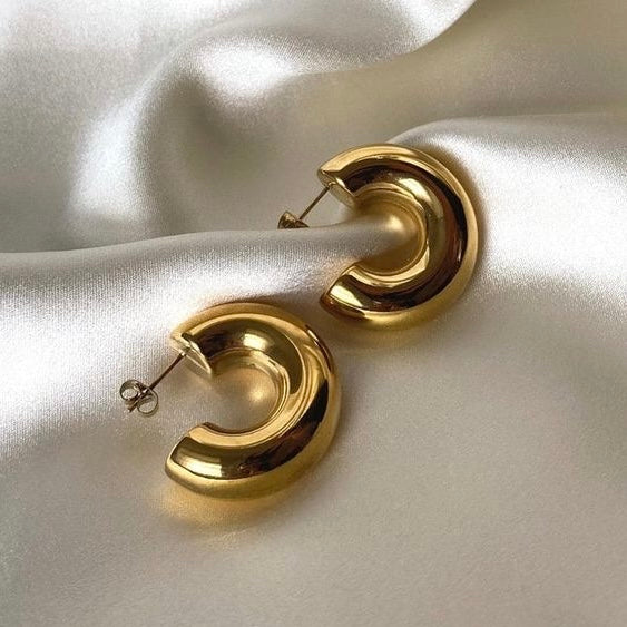 Madonna Hoops