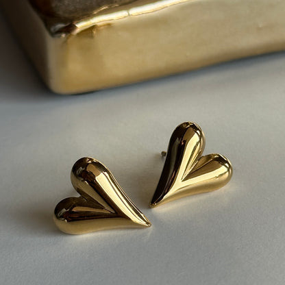 Mini Heart Studs