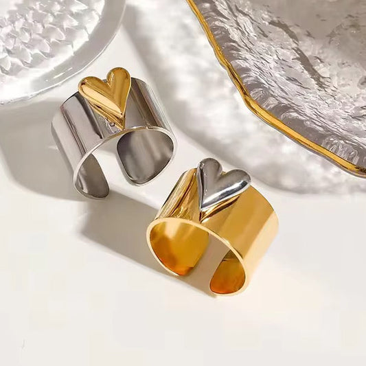 Two Toned Lover Ring (Gold Heart) - Adjustable