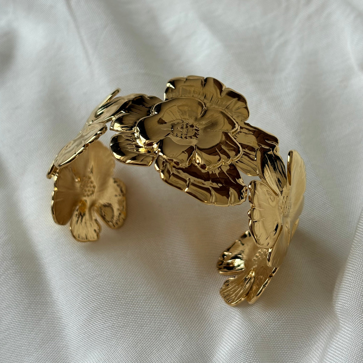 Floral Adjustable Cuff (Highly Adjustable)