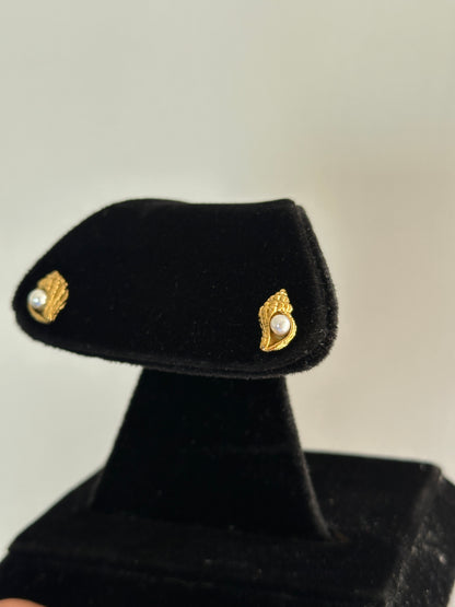 Summer Pearl Studs