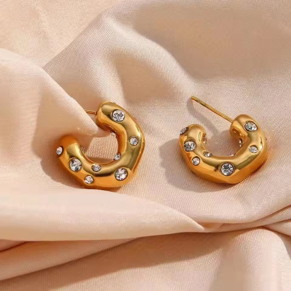 Stacy Minimal Hoops