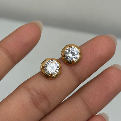Textured Solitaire Studs - Round