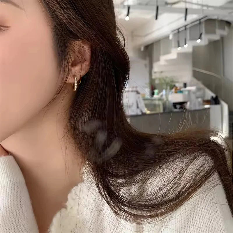 Twistie Earrings (Fake Second Piercing)