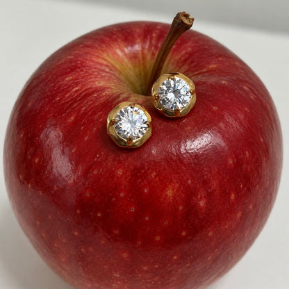 Textured Solitaire Studs - Round