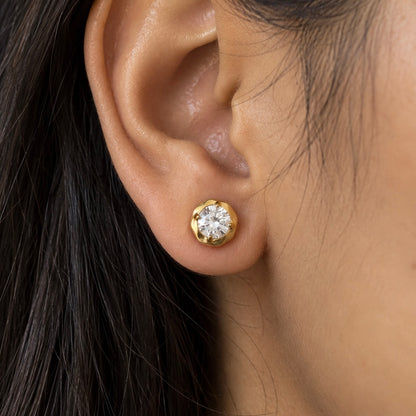 Textured Solitaire Studs - Round