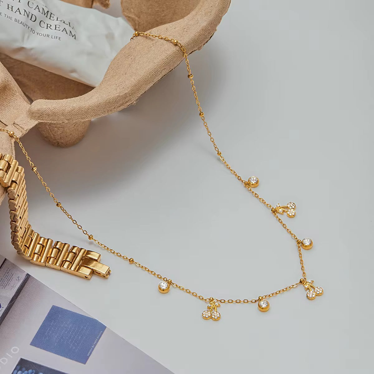 Cheri Lady Necklace