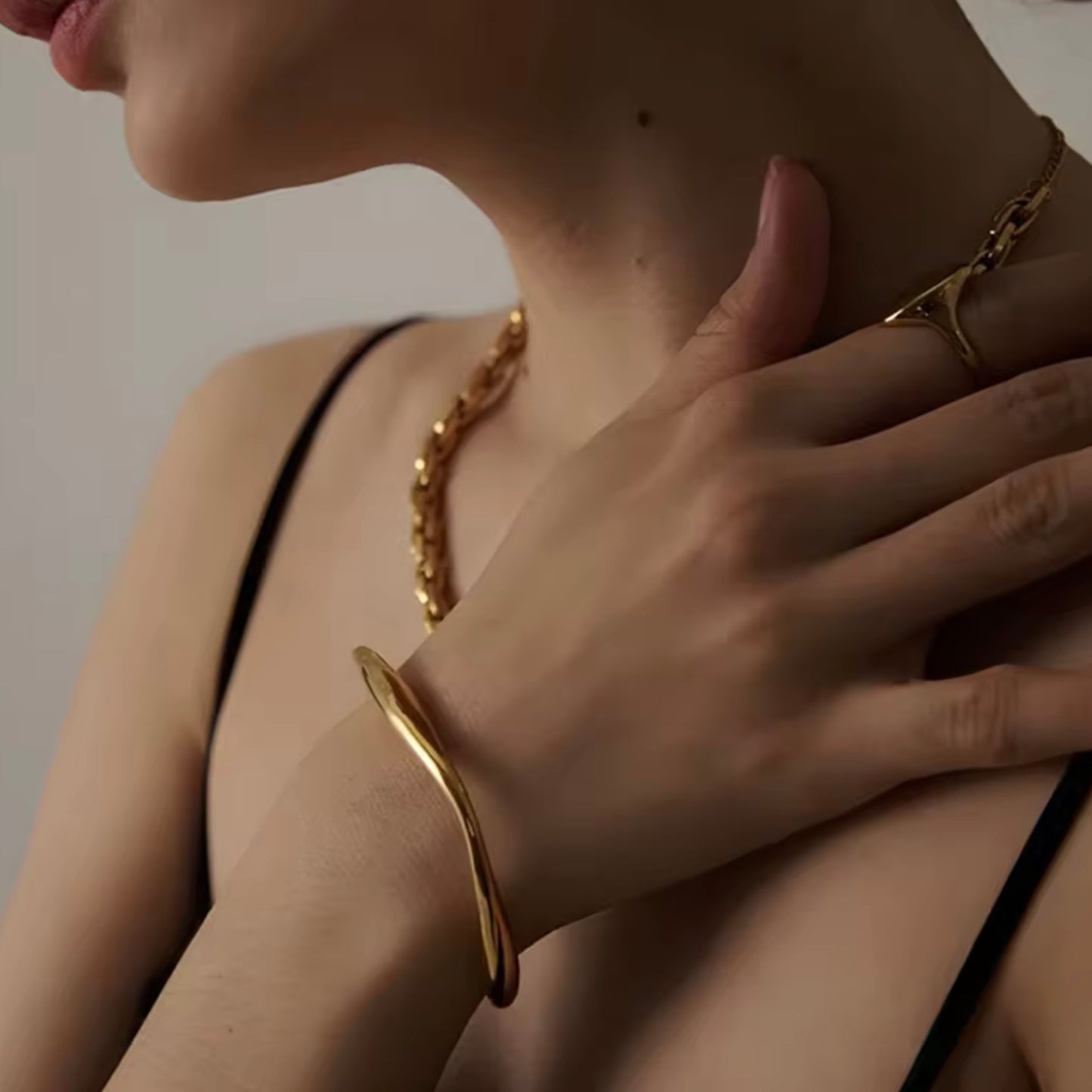 Asymmetric Stackable Cuff - Highly Adjustable