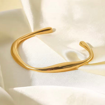 Asymmetric Stackable Cuff - Highly Adjustable