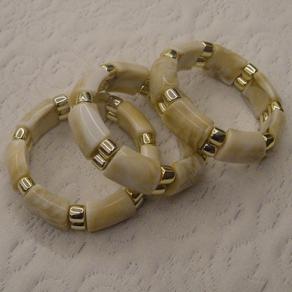 Stretchable Resin Bangle (Cream)