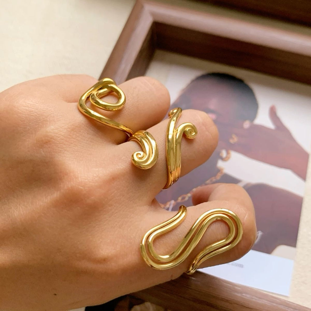 Wavy Ring - Adjustable