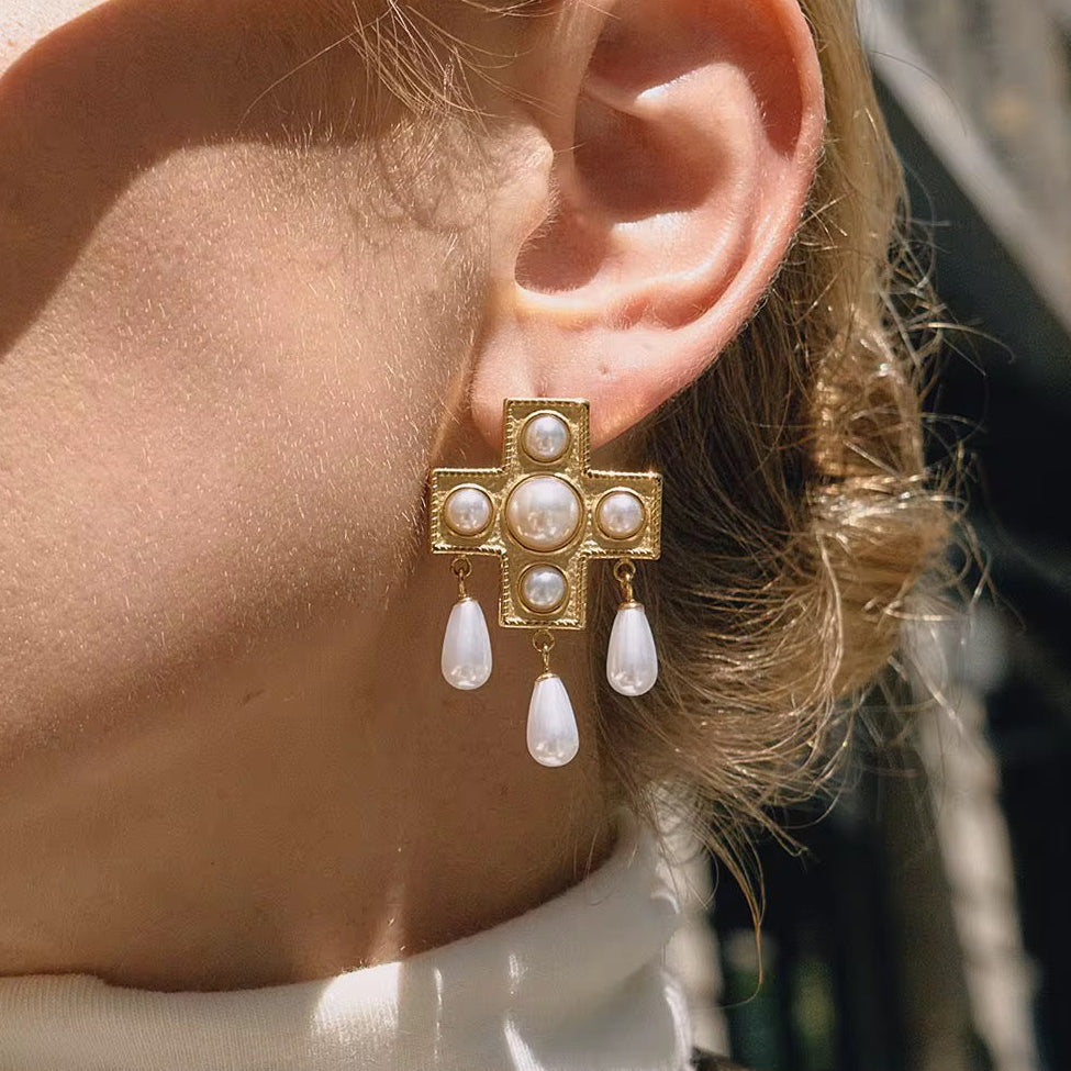 Belle Earrings