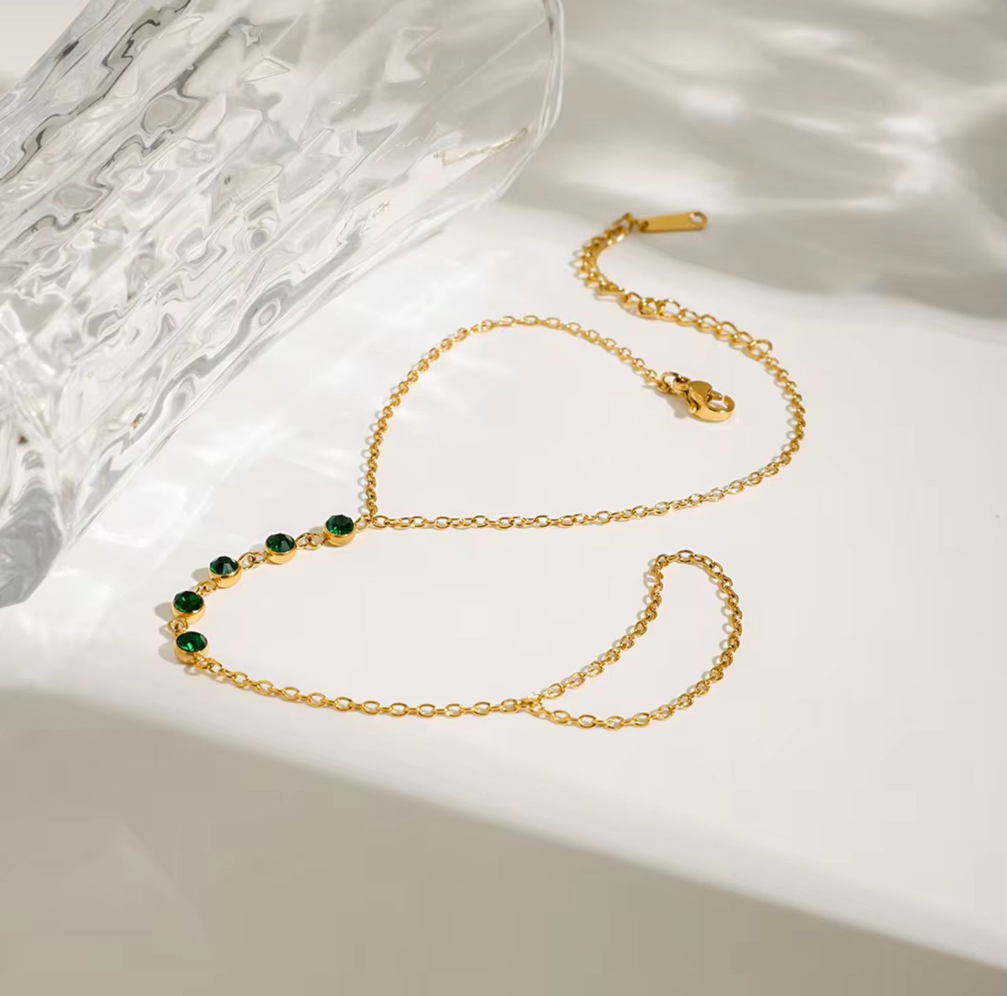 Emerald Handchain