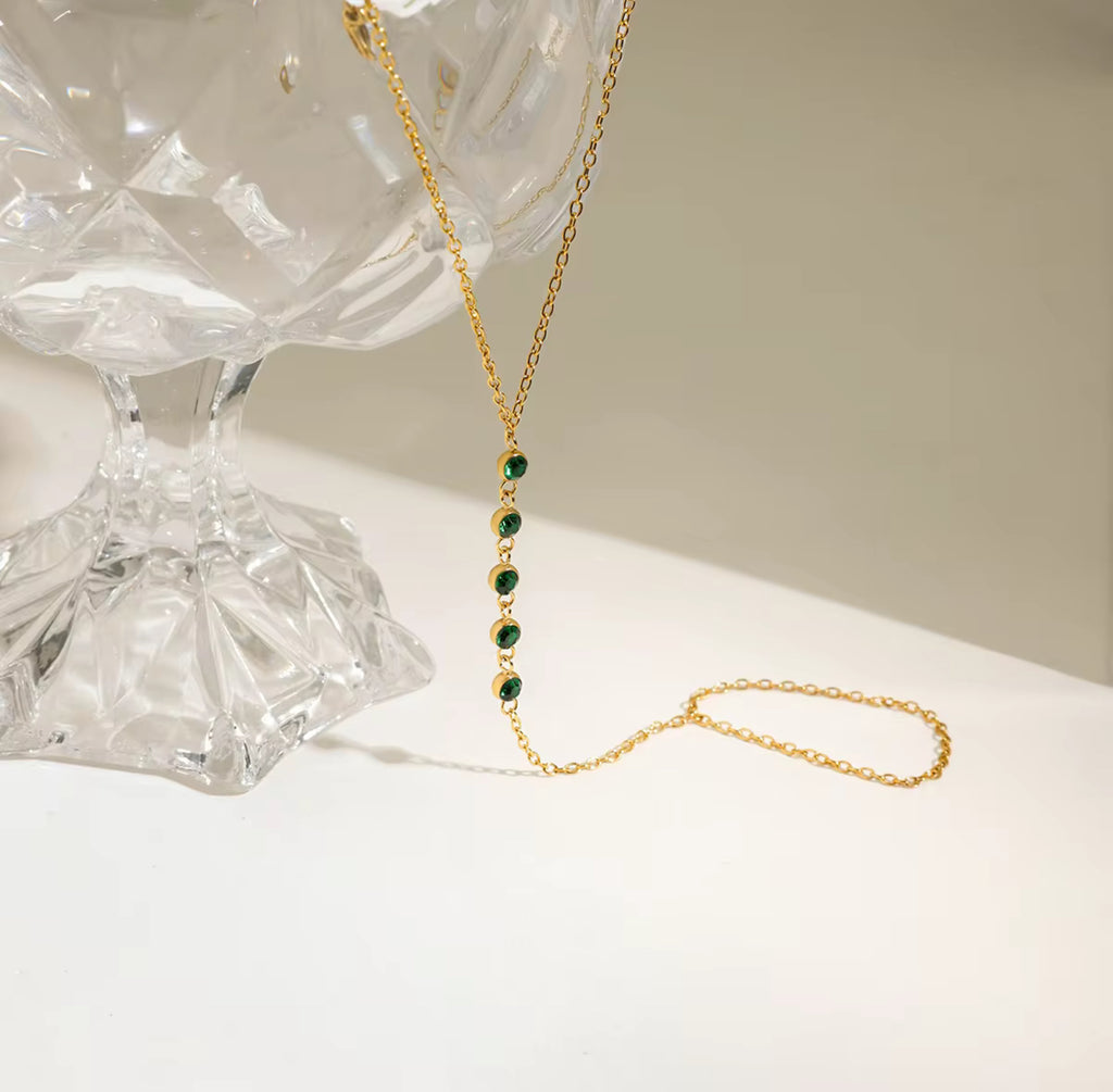Emerald Handchain
