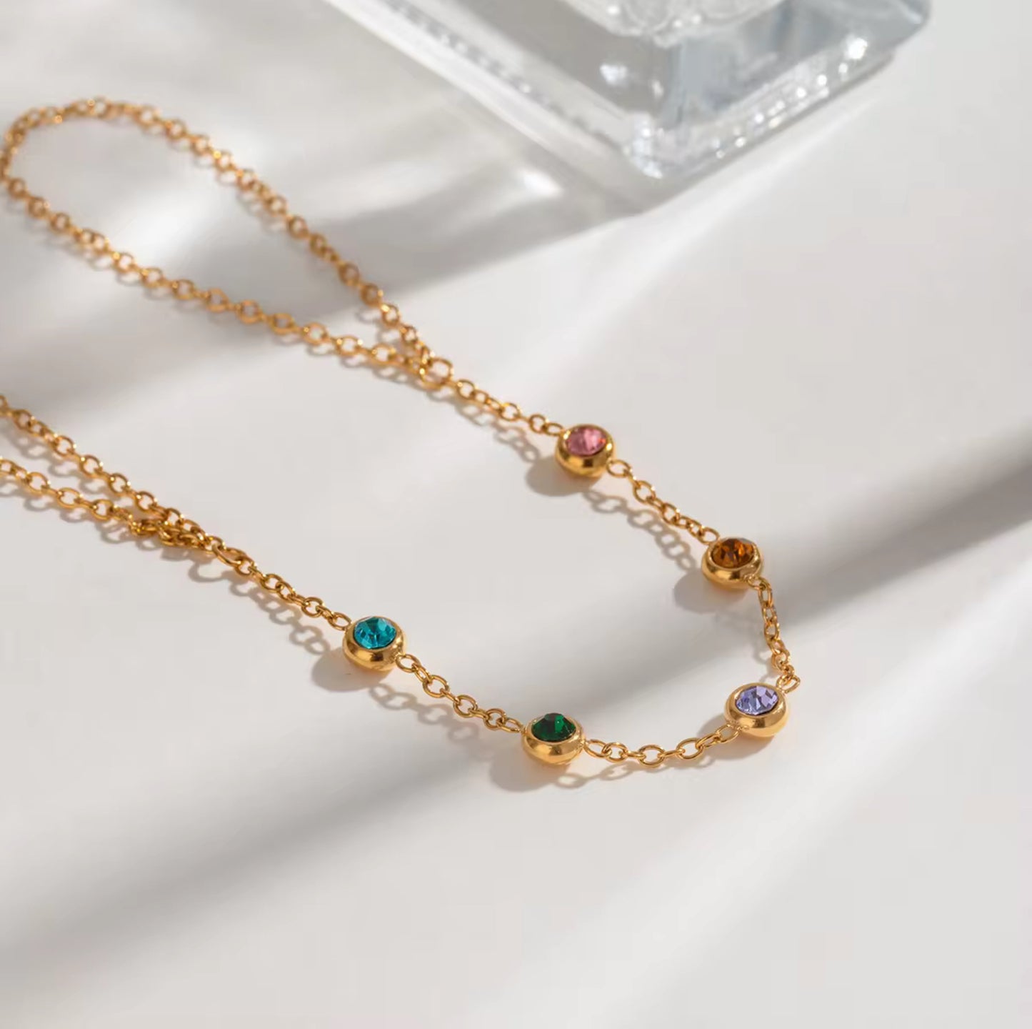 Hue Handchain