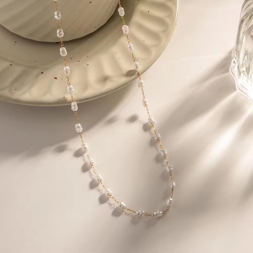 The Plain Pearl Necklace (Freshwater Pearls)