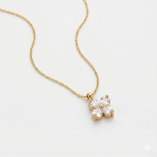 Minimal Clover Necklace